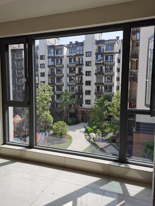 成都老师傅解析 客厅阳台推拉门拆不拆？先看完这篇再决定